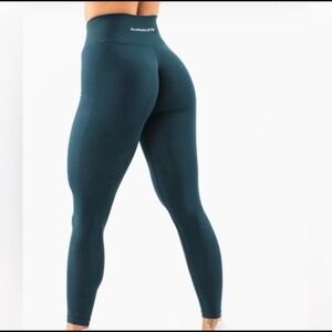 Alphalete Amplify legging’s midnight